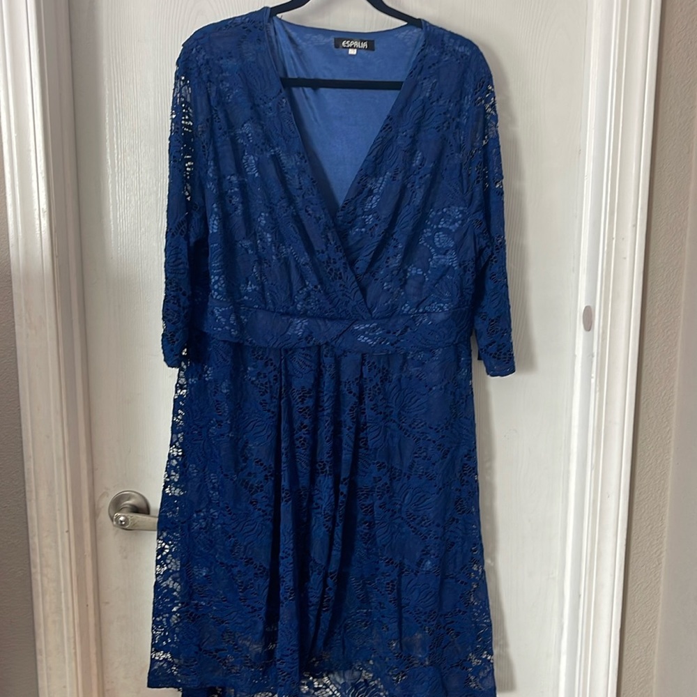 Evening lace dress in royal blue Size 20. Bought on Amazon. Brand Esprlia.
